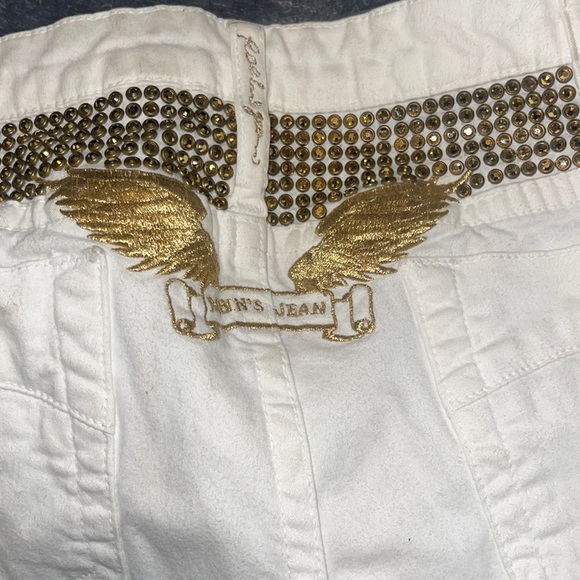 Robin’s Jeans - Picture 3 of 4